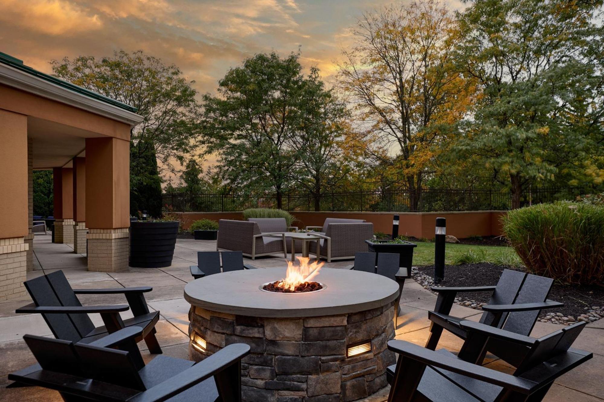 Courtyard Philadelphia Plymouth Meeting Hotel Buitenkant foto